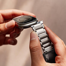 Load image into Gallery viewer, Titan