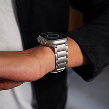 Load image into Gallery viewer, Titan